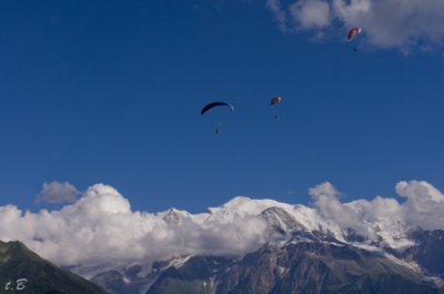 2010-08-17/ Anathros
Par: Anathros- [ Aeronefs / Sports aeriens ]
