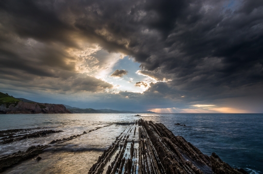 [ Juin 2016 ] Ambiance nuageuse
pakas "Percee"
