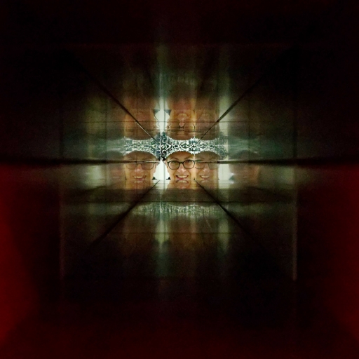 [Octobre 2020] Rire, sourire
charlysouho "In the box"
