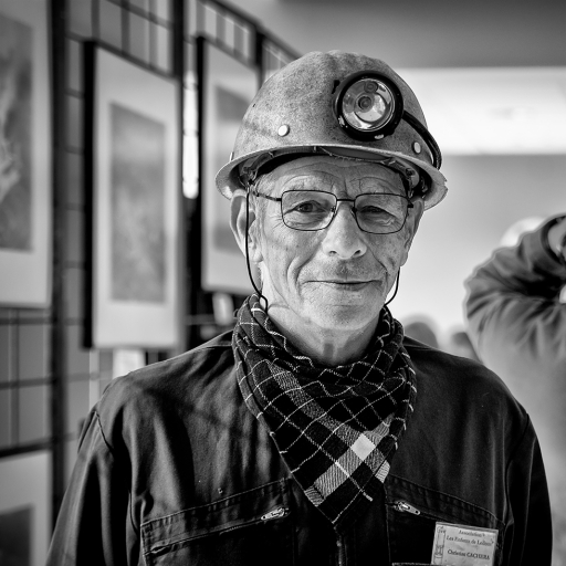 2022-09-26 berzip
berzip [Portraits]
