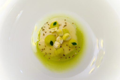 2019-03-25 Marceline
Marceline [Natures mortes, photos d'objets] 
