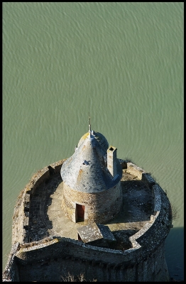 2009-03-11 / Å“il de lynx
Par: Å“il de lynx - [Série] Le rocher de l'Archange
