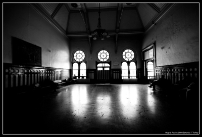 2008-10-10/ Hugo
par: Hugo -[vos series: Sejour a Istanbul / Turquie]-
