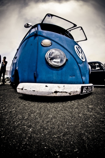 2010-12-24 / brian
Par brian dans [ Voitures / Motos / Moyens de transport terrestres ]
