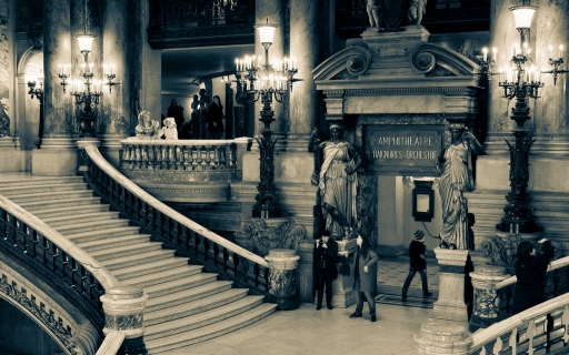 2012-01-28 /  neosilencers
Par : neosilencers [ Noir et Blanc, Sepia et desaturation partielle ]
