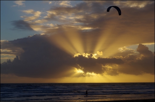 2013-10-27  /FreD69 
Par FreD69 [ Coucher / Lever de soleil ]
