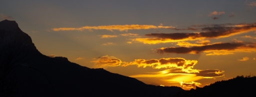 2010-11-25 /Sylve 
Par : sylve  [ Coucher / Lever de soleil ]
