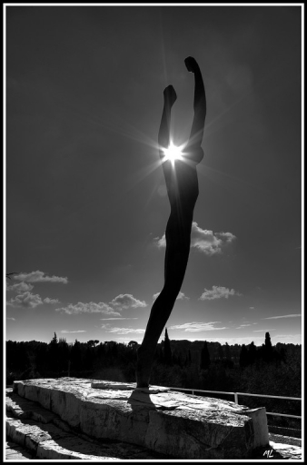 2011-02-24 / degun13113 
Par : degun13113  [ Noir et Blanc, Sepia et desaturation partielle ]
