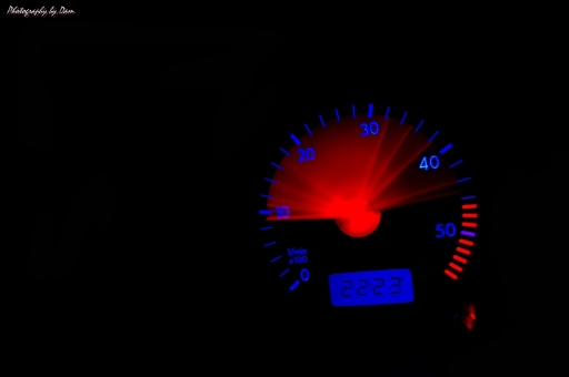 2011-11-24 / DamDuSud
DamDuSud  [ Voitures / Motos / Moyens de transport terrestres ]
