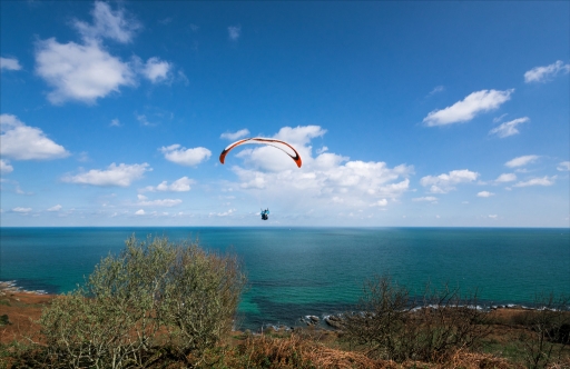 2016-04-18/kobaia
kobaia         [Vos series - Parapentistes]
