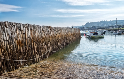 2016-09-22/Kobaia
Kobaia    [Environnement urbain et constructions humaines]
