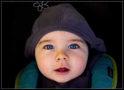 2010-06-05 / Supern!ko
Par: Supern!ko - [ Portraits de bebes et enfants ]
