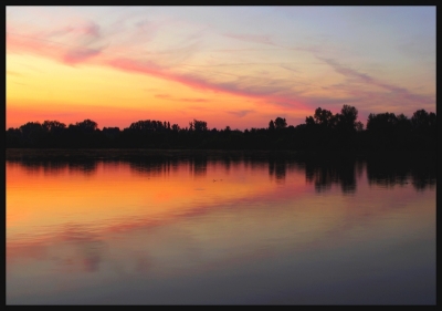 2010-06-25 / Jokster41
Par Jokster41 - [Coucher / Lever de soleil]
