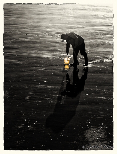 2013-01-01 / orahn59
orahn59  [ Noir et Blanc, Sepia et desaturation partielle ]
