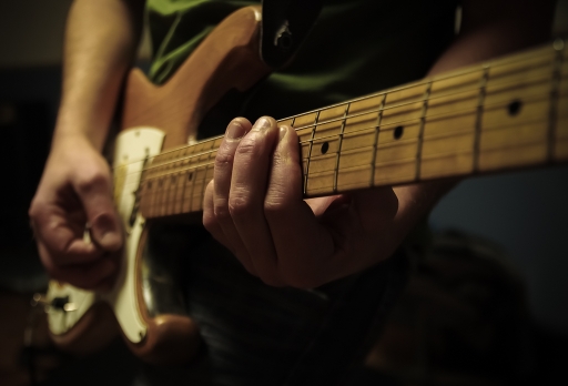 2012-12-01 / Tchwouing
Par Tchwouing dans [ Studio & inclassables ]
Mots-clés: guitare