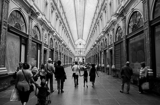 2014-08-01/nicolas03
nicolas03 [ Noir et Blanc, Sepia et desaturation partielle ]
