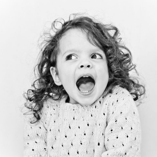 2012-04-13/bbert
par bbert - [ Portraits de bebes et enfants ]
