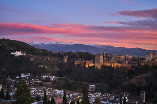 2022-04-10 / Vinhug
Vinhug [Environnement urbain et constructions humaines]
