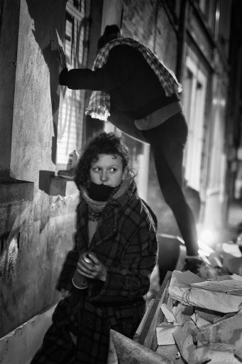 2020-03-23/berzip
berzip-Les tagueuses et le photographe.
