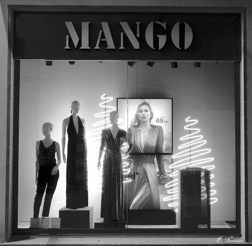 2015-12-30/dakota49
dakota49 [Environnement urbain et constructions humaines]
