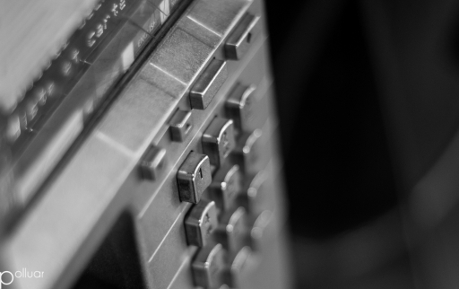 2013-02-06/polluar
polluar [Noir et Blanc, Sepia et desaturation partielle]
