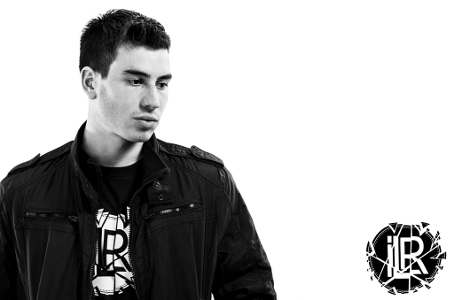 2013-05-14 / Phil22140
Phil22140 [ Portraits adultes et adolescents ]
