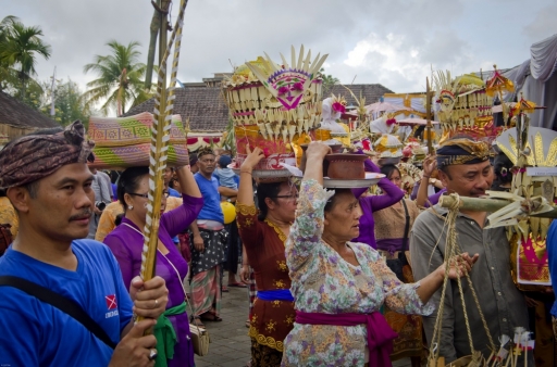 2016-12-22 / FreD69
FreD69 Vos series - Une cremation de masse a Bali
