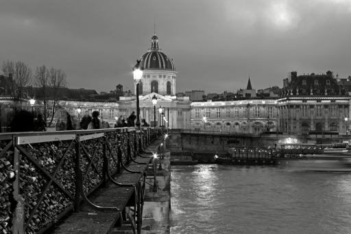 2014-12-16 / spidermoon
spidermoon [ Noir et Blanc, Sepia et desaturation partielle ]
